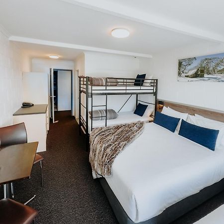 Falls Creek Hotel Buitenkant foto