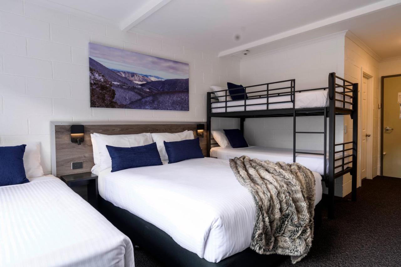 Falls Creek Hotel Buitenkant foto
