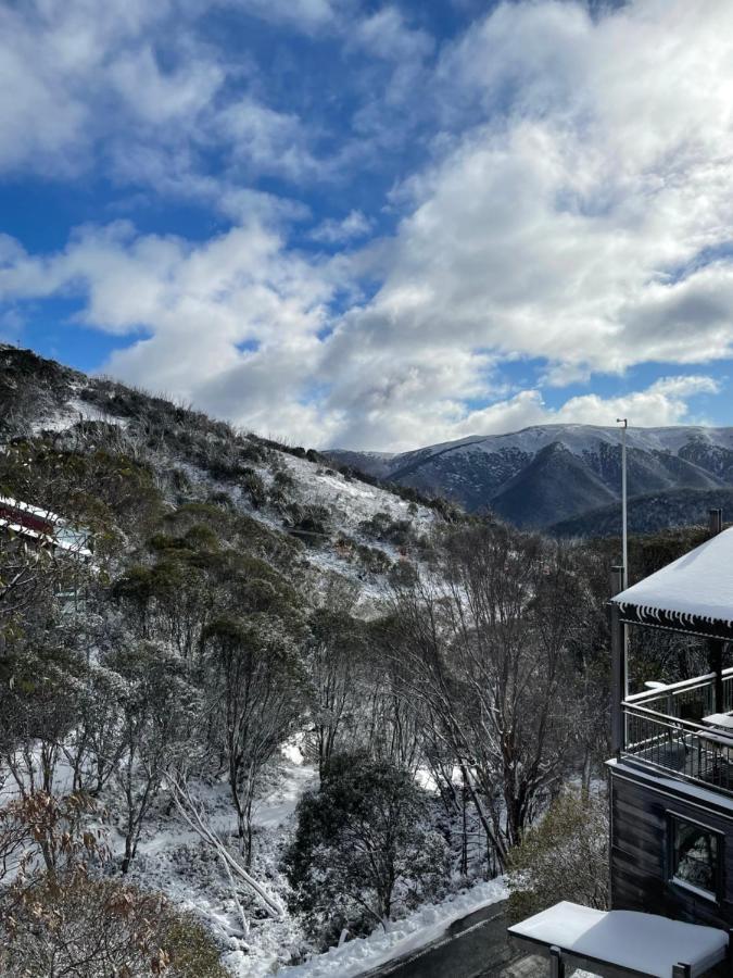 Falls Creek Hotel Buitenkant foto