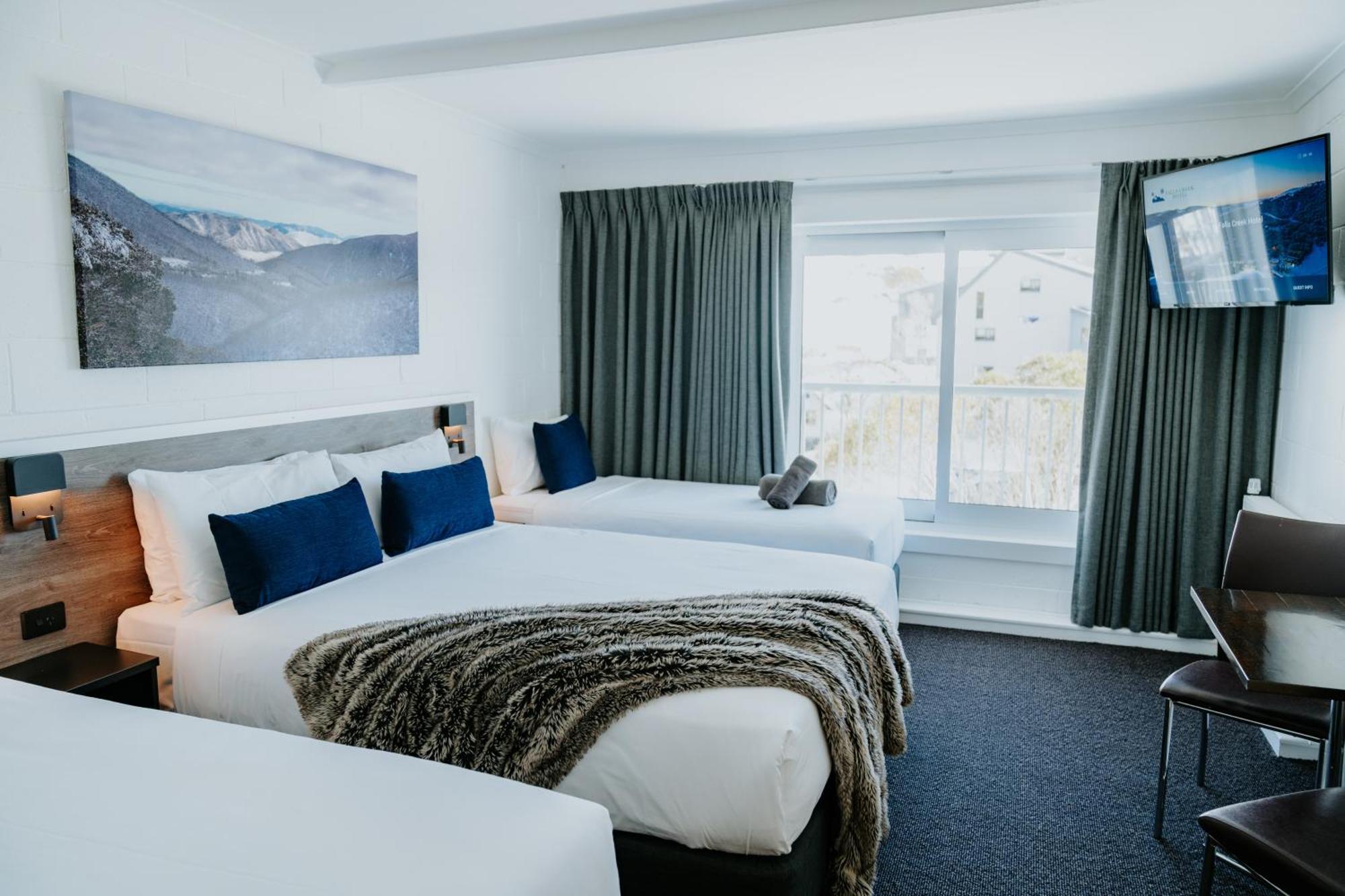 Falls Creek Hotel Buitenkant foto