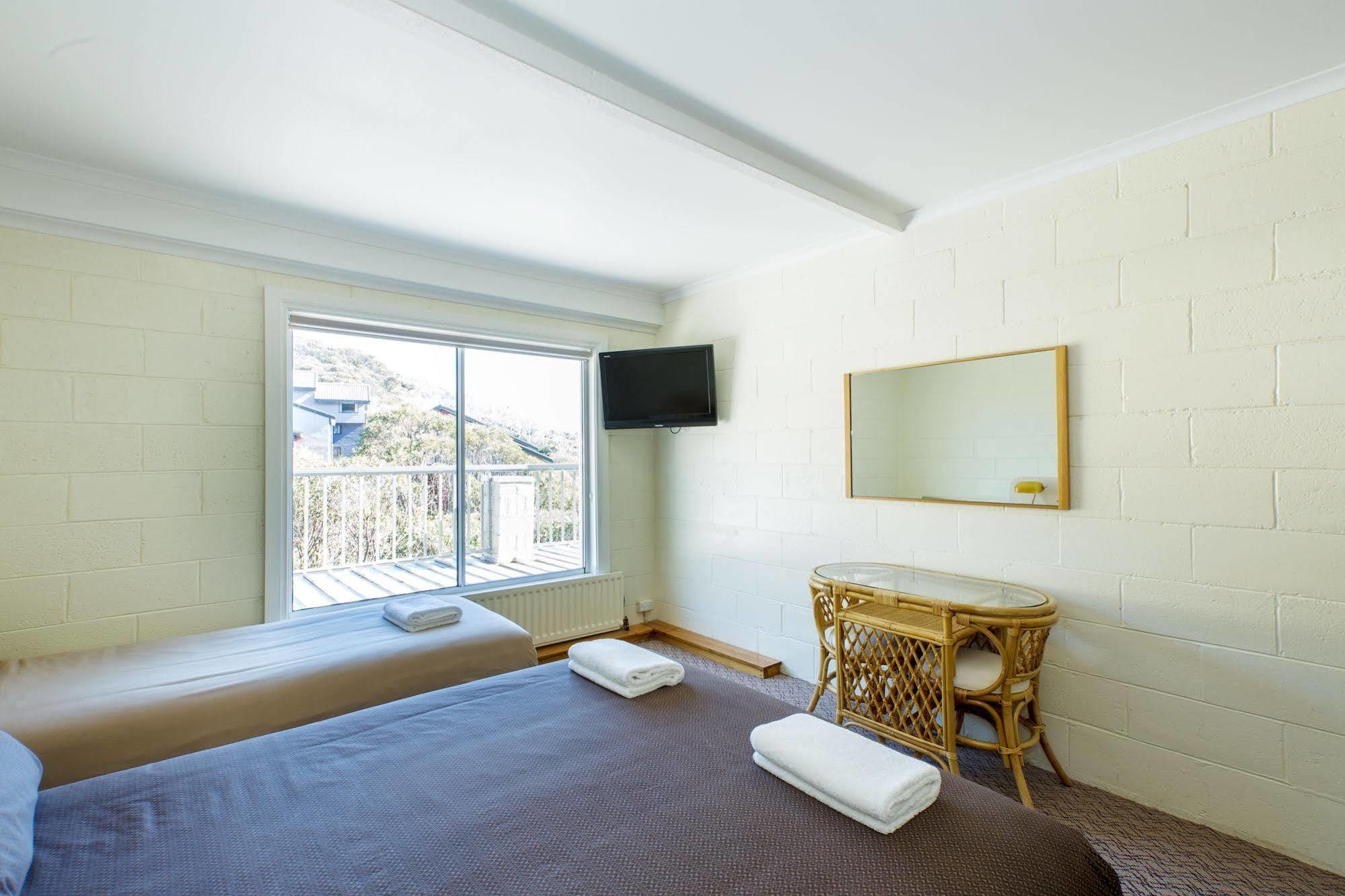 Falls Creek Hotel Buitenkant foto