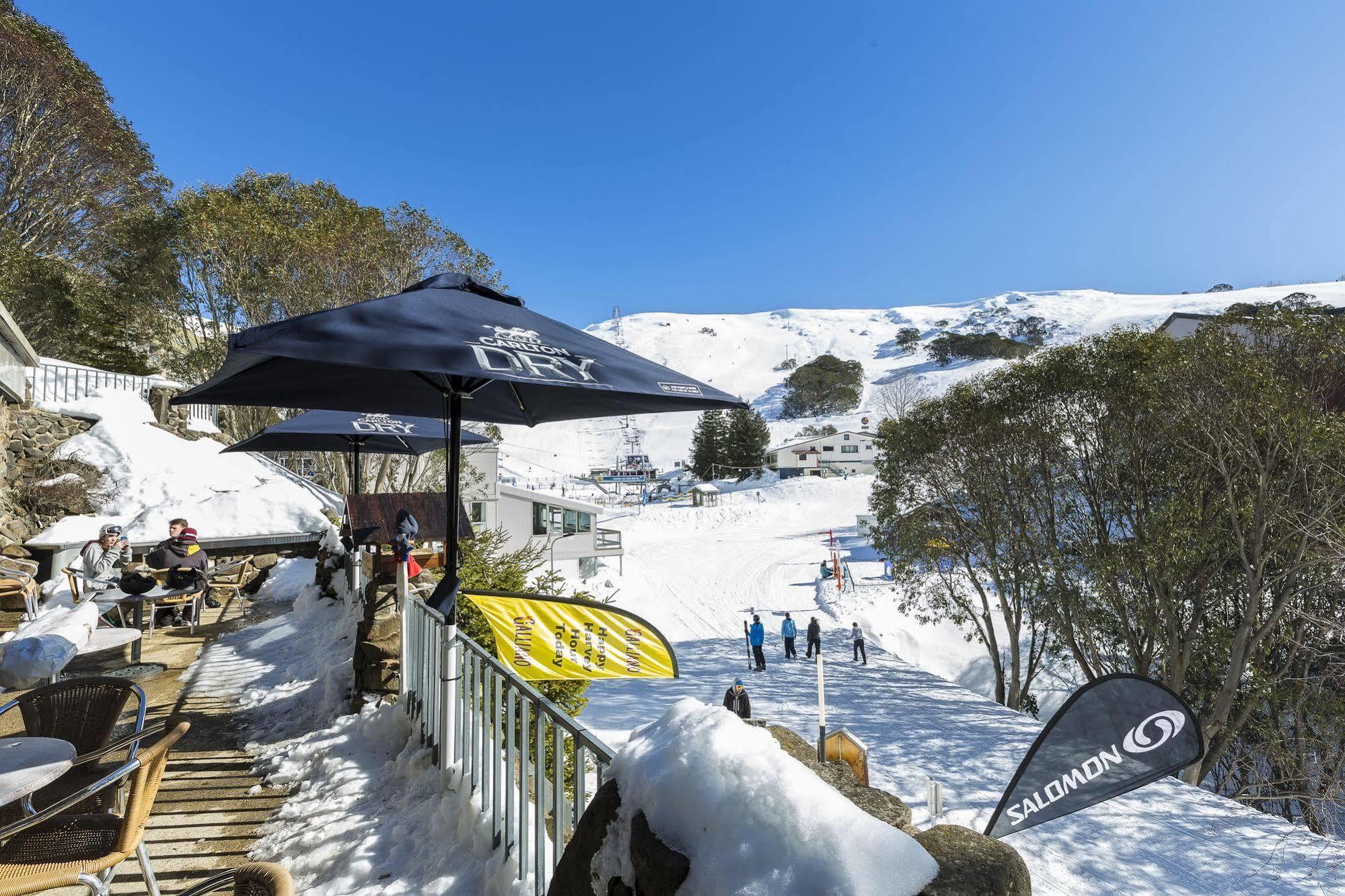 Falls Creek Hotel Buitenkant foto